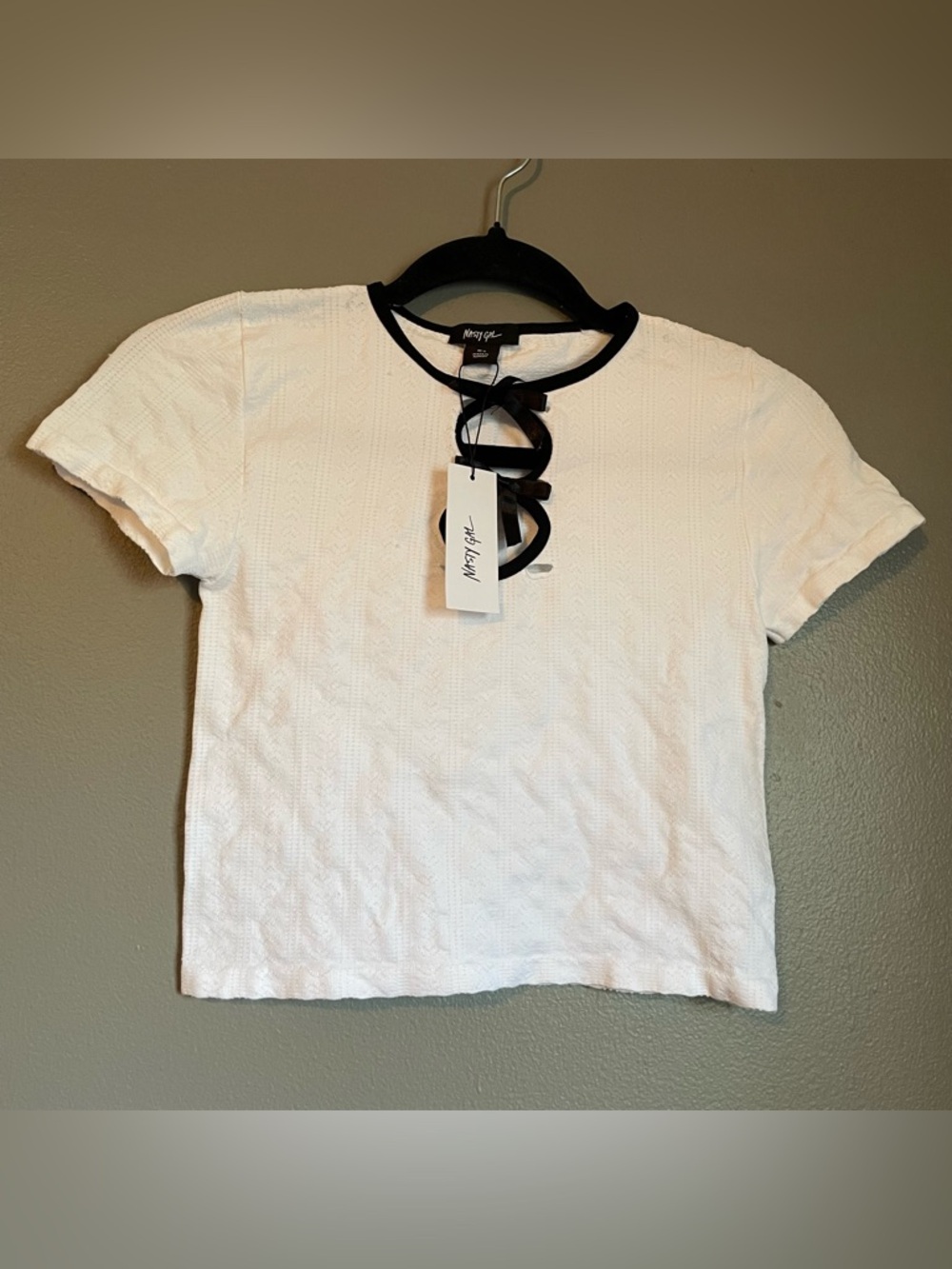 NWT Nasty Gal Sz Med Large Seamless Contrast Bow Cut Out Crop Blouse Top Ret $49